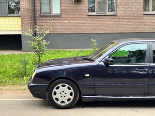 1998 Mercedes-Benz E-Класс 240 II (W210, S210), синий, 365000 рублей, вид 2