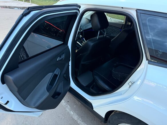 2013 Ford Focus III, белый, 530000 рублей - вид 16