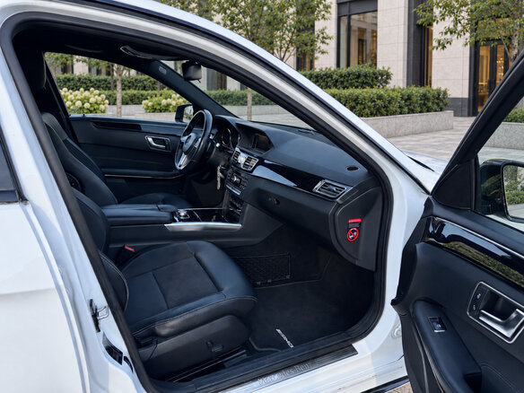 2013 Mercedes-Benz E-Класс 200 IV (W212, S212, C207) Рестайлинг, белый - вид 10