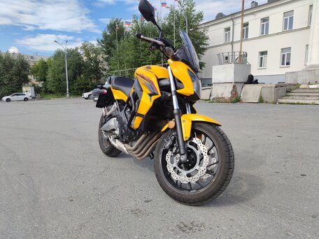 2014 Honda CB 650F, жёлтый, 550000 рублей, вид 3
