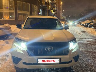 2021 Toyota Land Cruiser Prado 150 Series Рестайлинг 3, белый, 5600000 рублей, вид 2