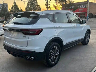 2022 Geely Binyue I Рестайлинг, белый, 995000 рублей, вид 4