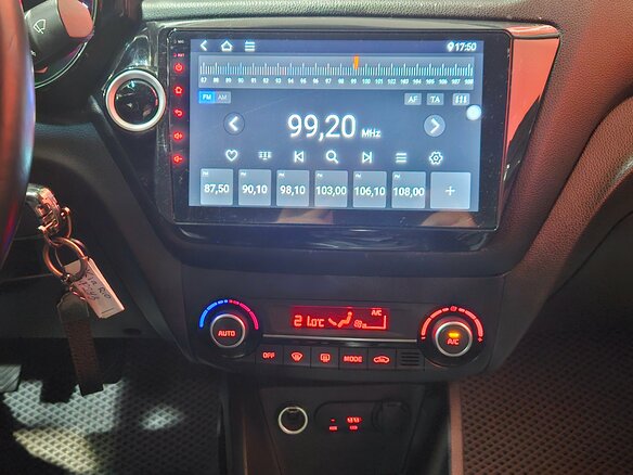 2015 Kia Rio III Рестайлинг, серебристый, 990000 рублей - вид 11