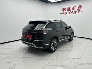 2022 Volkswagen Tayron I, чёрный, 1745000 рублей, вид 4
