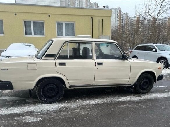 1991 Lada (ВАЗ) 2107, белый, 140000 рублей - вид 3