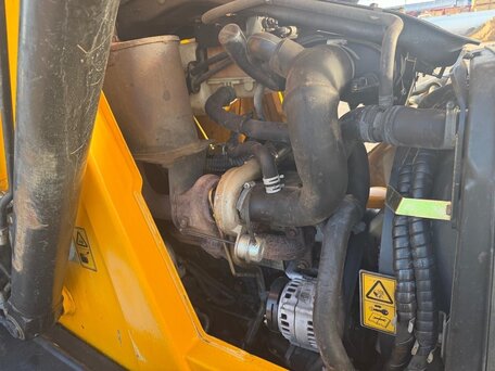 2013 JCB 4CX, 6150000 рублей, вид 2
