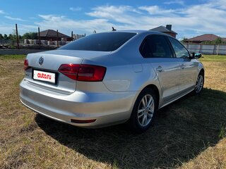 2015 Volkswagen Jetta VI Рестайлинг, серебристый, 1300000 рублей, вид 4