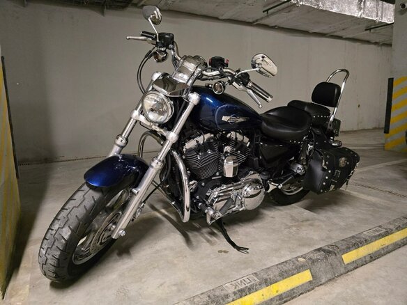 2013 Harley-Davidson Sportster 1200, синий, 700000 рублей