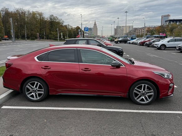 2019 Kia Cerato IV, красный, 1750000 рублей - вид 3