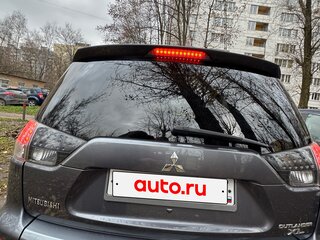 2011 Mitsubishi Outlander II Рестайлинг, серый, 1300000 рублей, вид 4