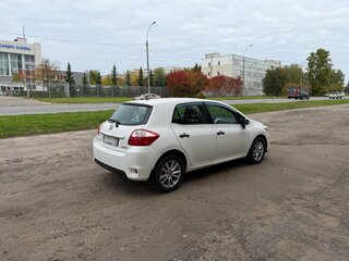 2012 Toyota Auris I Рестайлинг, белый, 923000 рублей, вид 4