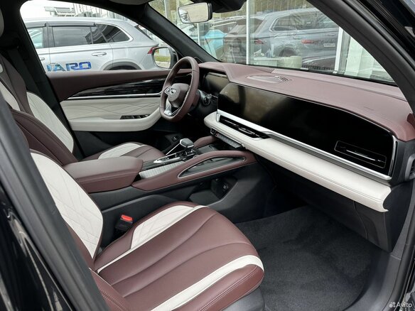 2025 Geely Monjaro I, чёрный, 4599990 рублей - вид 4