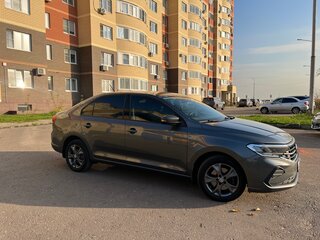 2021 Volkswagen Polo VI, серый, 1750000 рублей, вид 1