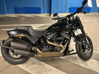 2021 Harley-Davidson Fat Bob, чёрный, 1900000 рублей, вид 2
