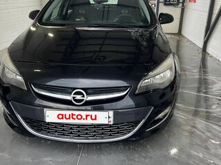2013 Opel Astra J Рестайлинг, чёрный, 670000 рублей, вид 2