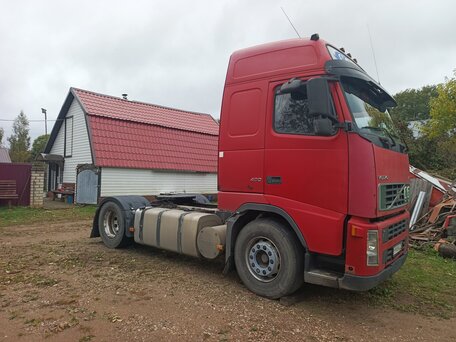2008 Volvo FH, пурпурный, 2300000 рублей, вид 1