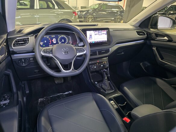 2026 Volkswagen Tharu XR 300 TSI, серый, 2847000 рублей - вид 5