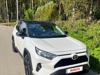 2020 Toyota RAV4 V (XA50), белый, 3150000 рублей, вид 4