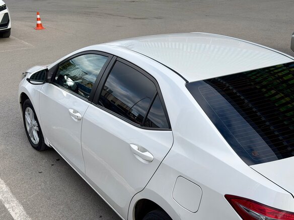 2013 Toyota Corolla XI (E160, E170, E180), белый, 1100000 рублей - вид 10