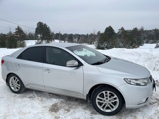 2012 Kia Cerato 6-speed II, серебристый, 820000 рублей, вид 3