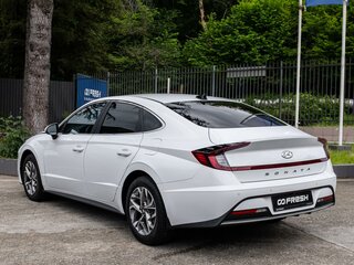 2021 Hyundai Sonata VIII (DN8), белый, 2049000 рублей, вид 2