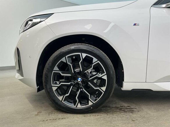 2025 BMW X3 Long 30L xDrive IV (G45/G48), белый, 7030000 рублей - вид 15