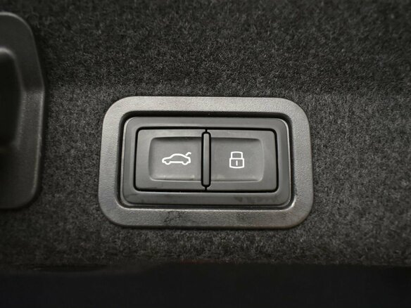 2021 Audi A6 45 TFSI V (C8), чёрный, 4649000 рублей - вид 23