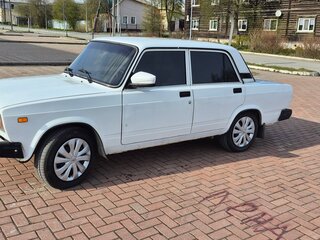 2010 Lada (ВАЗ) 2105, белый, 215000 рублей, вид 5