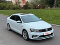 2015 Volkswagen Jetta GLI VI Рестайлинг, белый, 1650000 рублей - вид 2