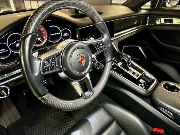 2017 Porsche Panamera Turbo S E-Hybrid II, чёрный, 6500000 рублей - вид 3