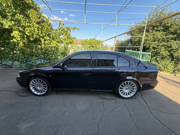 2008 Skoda Octavia I (A4) Рестайлинг, чёрный, 700000 рублей - вид 7