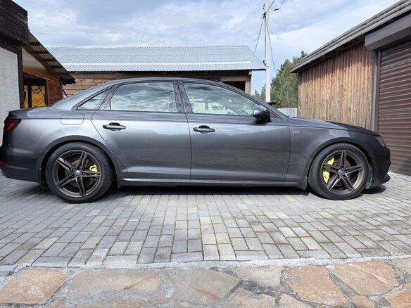 2018 Audi A4 V (B9), серый, 3100000 рублей - вид 2