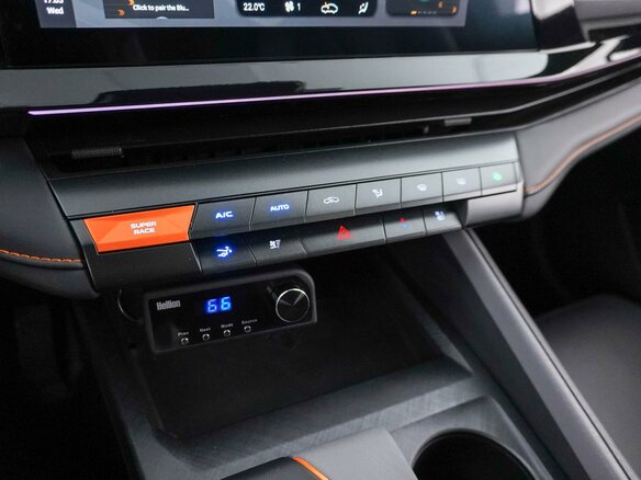 2023 Changan UNI-V I, чёрный, 2297444 рублей - вид 18