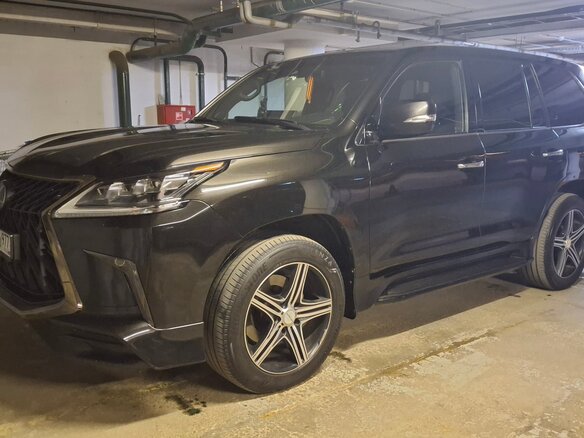 2020 Lexus LX 450d III Рестайлинг 2, чёрный, 7800000 рублей