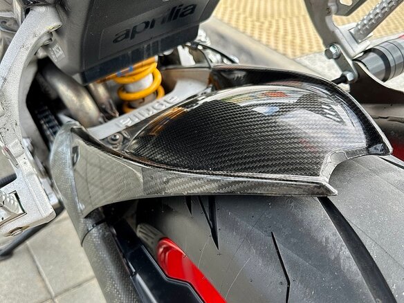 2018 Aprilia Tuono V4, красный, 999999 рублей - вид 7