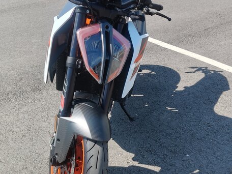 2018 KTM 1290 Super Duke R, оранжевый, 1120000 рублей, вид 4