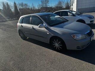 2004 Kia Cerato I, серебристый, 300000 рублей, вид 2