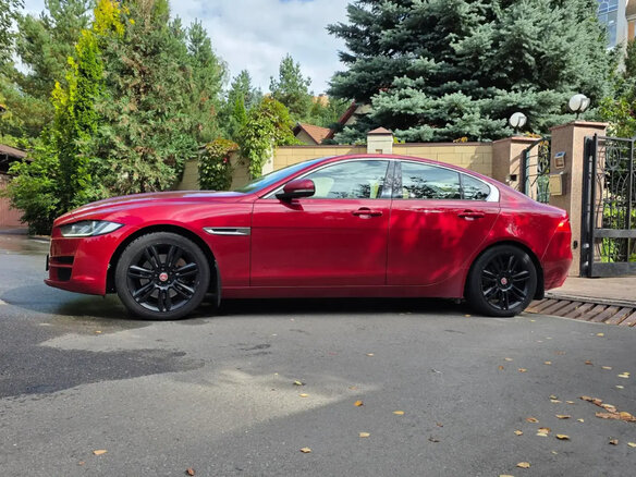 2016 Jaguar XE EcoBoost I, красный - вид 12
