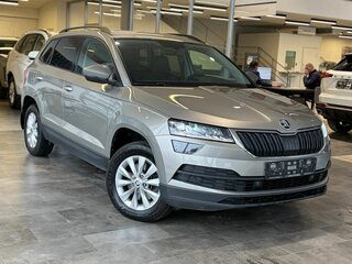 2021 Skoda Karoq DSG7 I, коричневый, 2369000 рублей, вид 3