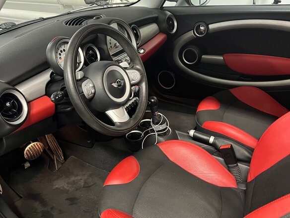 2008 Mini Hatch Cooper S II (R56), красный, 2100000 рублей - вид 2
