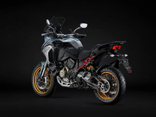 2026 Ducati Multistrada V4, зелёный, 3475000 рублей, вид 4