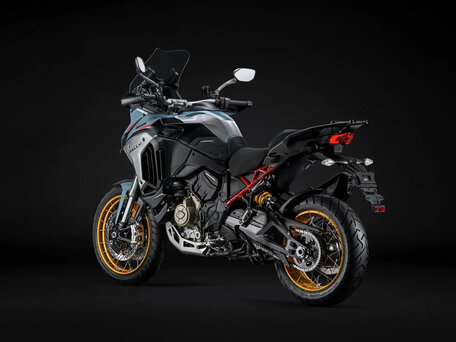 2026 Ducati Multistrada V4, зелёный, 3475000 рублей, вид 4