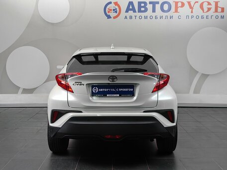 2018 Toyota C-HR I, белый, 2033000 рублей, вид 4