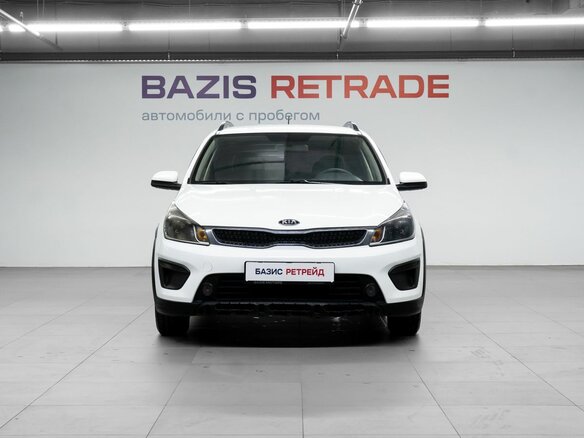 2018 Kia Rio X-Line IV, белый, 999000 рублей - вид 1