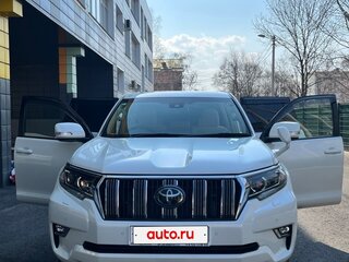 2020 Toyota Land Cruiser Prado 150 Series Рестайлинг 2, белый, 4600000 рублей, вид 1