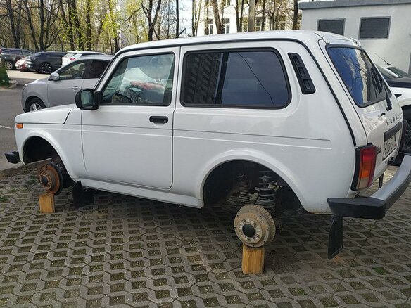 2024 Lada (ВАЗ) Niva Legend I, белый, 701000 рублей - вид 3