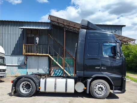 2009 Volvo FH, чёрный, 3250000 рублей, вид 4