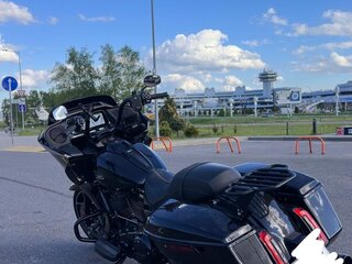 2024 Harley-Davidson Road Glide, чёрный, 2650000 рублей, вид 4