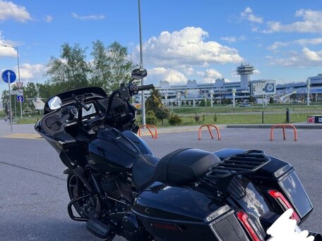 2024 Harley-Davidson Road Glide, чёрный, 2650000 рублей, вид 4