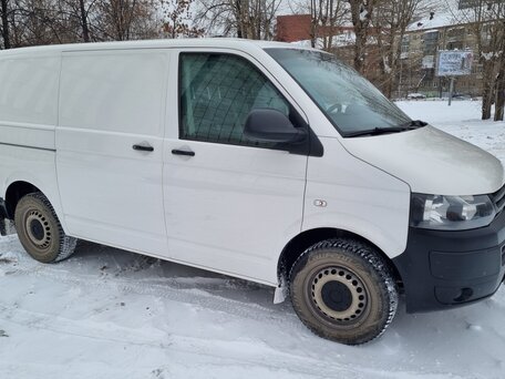 2013 Volkswagen Transporter, белый, 2500000 рублей, вид 3